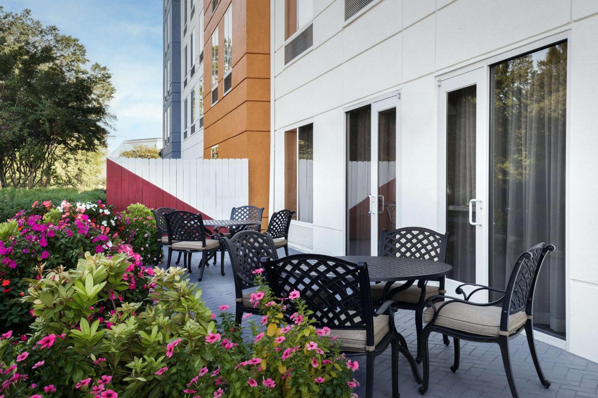 Hilton Garden Inn Tuscaloosa Exterior photo